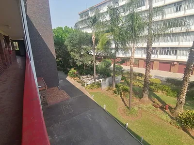 1 Bedroom Apartment For Sale in Pretoria - UVju.webp