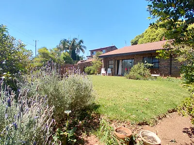 3 Bedroom Townhouse For Sale in Pretoria - img