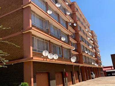 1.5 Bedroom Apartment For Sale in Pretoria - uLmZ.webp