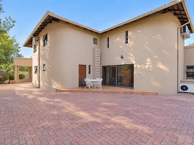 5 Bedroom House For Sale in Pretoria - kzj6.webp