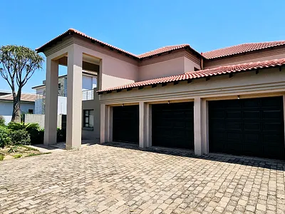 5 Bedroom House For Sale in Pretoria - Kaxx.webp