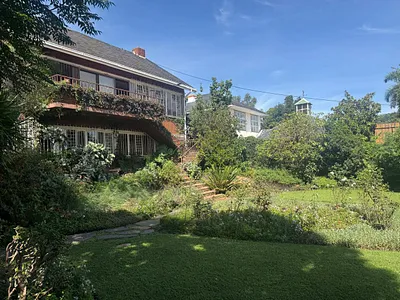 6 Bedroom House For Sale in Pretoria - F8A5.webp