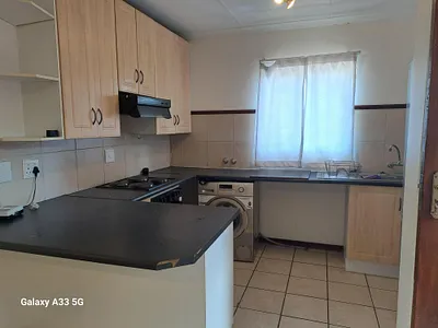 2 Bedroom Townhouse For Sale in Pretoria - rIKk.webp