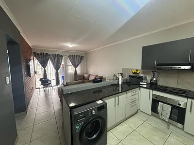 2 Bedroom Apartment For Sale in Boksburg - lTNI.webp