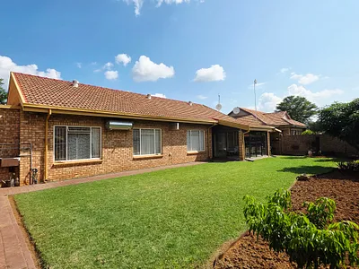 3 Bedroom House For Sale in Mookgopong - gAOz.webp