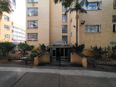 2 Bedroom Apartment For Sale in Pretoria - PvBa.webp
