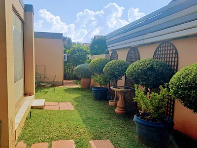 3 Bedroom House For Sale in Pretoria - d923.webp