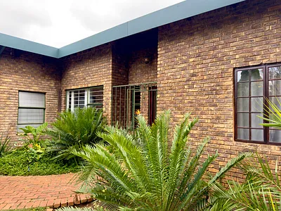 4 Bedroom House For Sale in Pretoria - Dw8s.webp