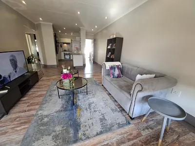 2 Bedroom Apartment For Sale in Pretoria - 08fN.webp