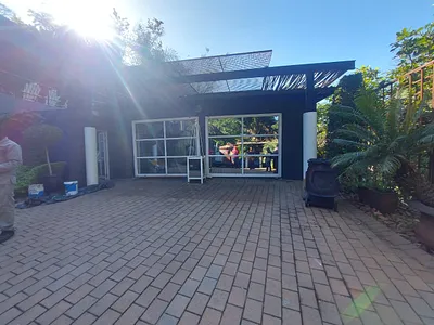 5 Bedroom House For Sale in Pretoria - El6d.webp