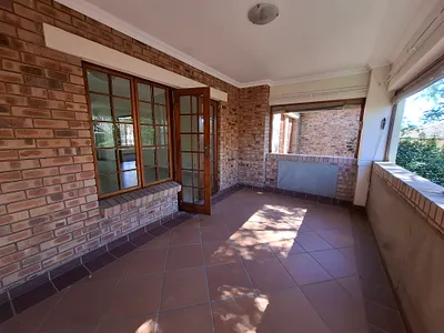 2 Bedroom Apartment For Sale in Pretoria - BzlQ.webp