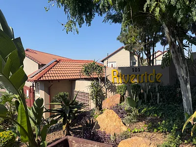 2 Bedroom Townhouse For Sale in Pretoria - tuIS.webp