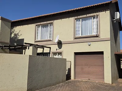 3 Bedroom Apartment For Sale in Pretoria - oCrl.webp
