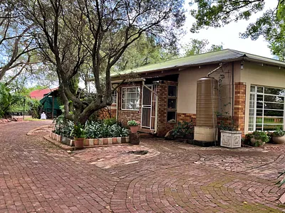 4 Bedroom House For Sale in Centurion - Zzps.webp