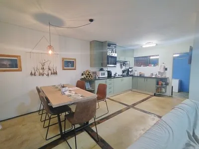 3 Bedroom Apartment For Sale in Pretoria - YD5h.webp