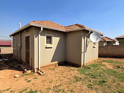 3 Bedroom House For Sale in Pretoria - b7ph.webp