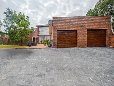5 Bedroom House For Sale in Pretoria - u0FT.webp
