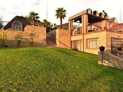 3 Bedroom House To Rent in Bloemhof - gA4V.webp
