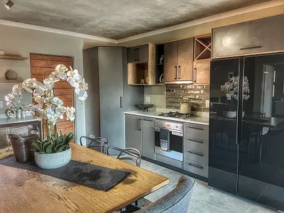 2 Bedroom Townhouse For Sale in Pretoria - hAC2.webp