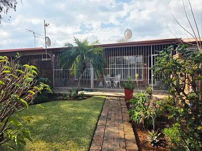 2 Bedroom Apartment For Sale in Mookgopong - 9vH0.webp
