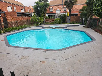 3 Bedroom Apartment For Sale in Pretoria - 0xSw.webp