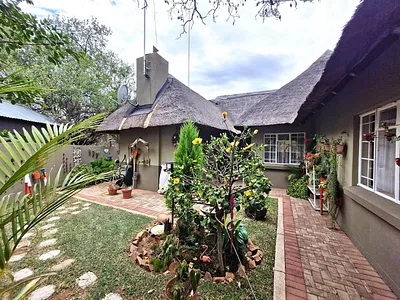 2 Bedroom House For Sale in Mookgopong - NoH9.webp