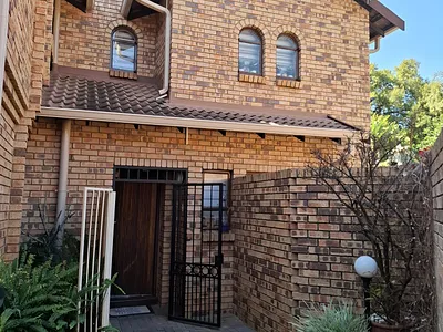 2 Bedroom Apartment For Sale in Pretoria - d1m2.webp