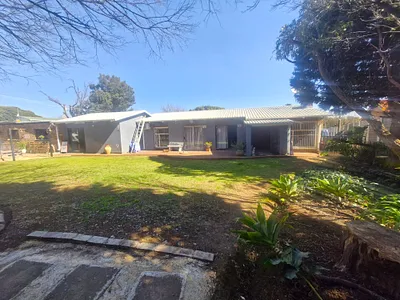 6 Bedroom House For Sale in Pretoria - YvWF.webp