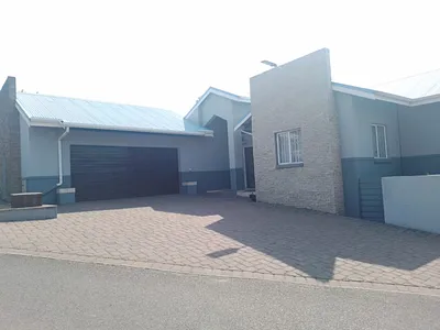 4 Bedroom House For Sale in Witbank - img
