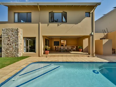 4 Bedroom House For Sale in Sandton - xBXX.webp