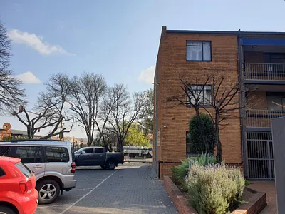 2 Bedroom Apartment For Sale in Pretoria - img