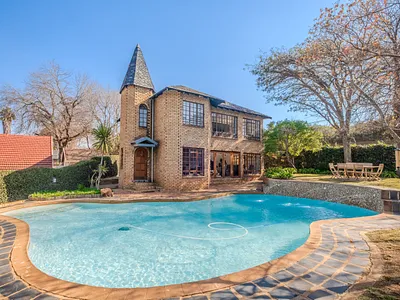 4 Bedroom House For Sale in Pretoria - FZXx.webp