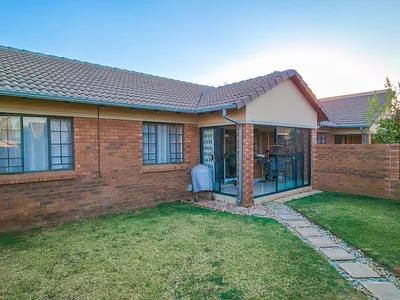 2 Bedroom Townhouse For Sale in Pretoria - QICm.webp