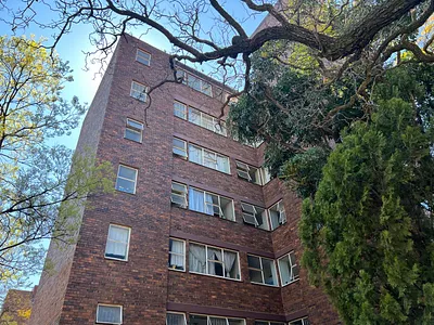 4 Bedroom Apartment For Sale in Pretoria - o5H1.webp