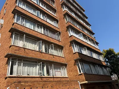 3 Bedroom Apartment For Sale in Pretoria - q7le.webp