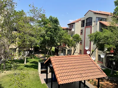 1 Bedroom Apartment For Sale in Pretoria - s9Zu.webp