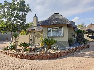 2 Bedroom Townhouse For Sale in Mookgopong - 5JXU.webp