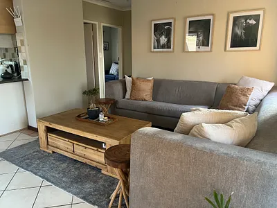 2 Bedroom Apartment For Sale in Pretoria - WjT1.webp