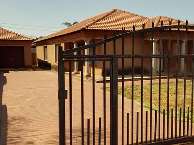 3 Bedroom House For Sale in Pretoria - prlX.webp