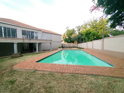 2 Bedroom Apartment For Sale in Pretoria - oVwT.webp