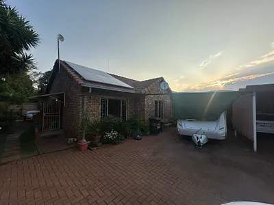 3 Bedroom House For Sale in Pretoria - img