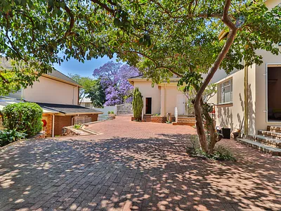 9 Bedroom House For Sale in Pretoria - 2k2W.webp