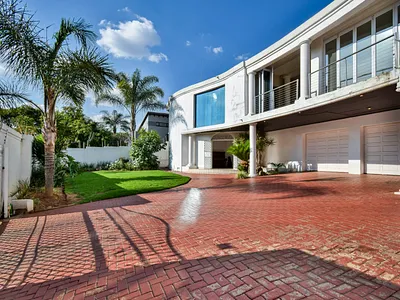 5 Bedroom House For Sale in Pretoria - k64q.webp