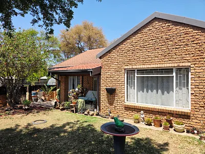 3 Bedroom House For Sale in Mookgopong - MU5q.webp