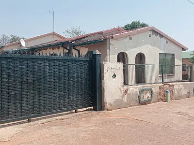3 Bedroom House For Sale in Soshanguve - VDQz.webp