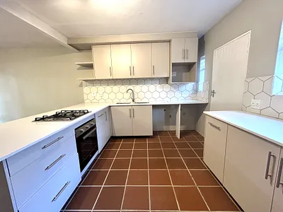 3 Bedroom Townhouse For Sale in Pretoria - pXhm.webp