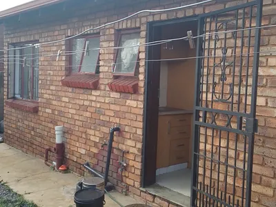 3 Bedroom House For Sale in Pretoria - 37BE.webp