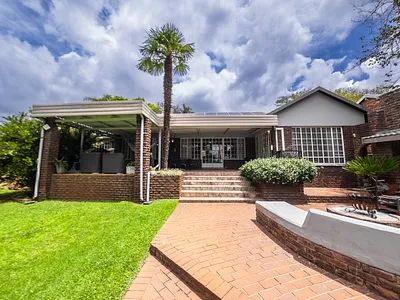 4 Bedroom House For Sale in Centurion - b7CL.webp