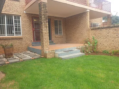 2 Bedroom Townhouse For Sale in Pretoria - img