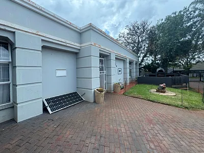 5 Bedroom House For Sale in Pretoria - sp4S.webp